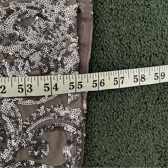 Betsey & Adam Silver Sequin Cap Sleeve Fitted Gown Evening Dress Size 4 Petite - Picture 11 of 11